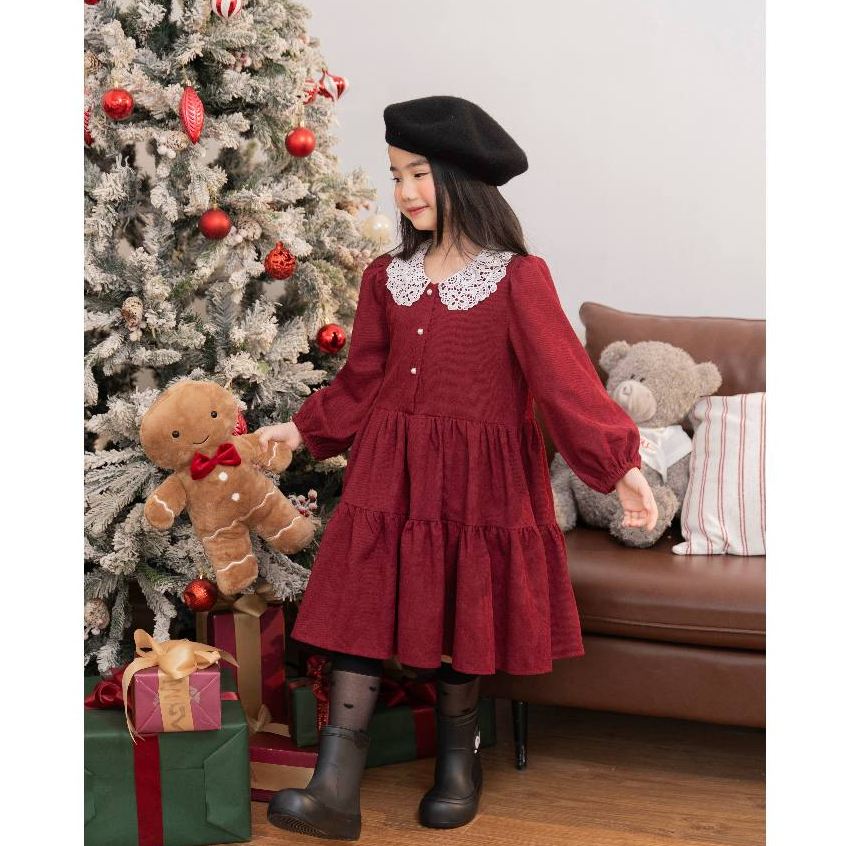 Gợi ý các mẫu váy cao cấp cho bé gái đáng yêu