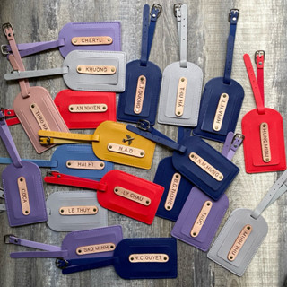 Tag vali du lịch, thẻ treo lên túi xách, vali có gắn tên theo yêu cầu, mẫu đẹp, chất lượng. Ship hàng nhanh.