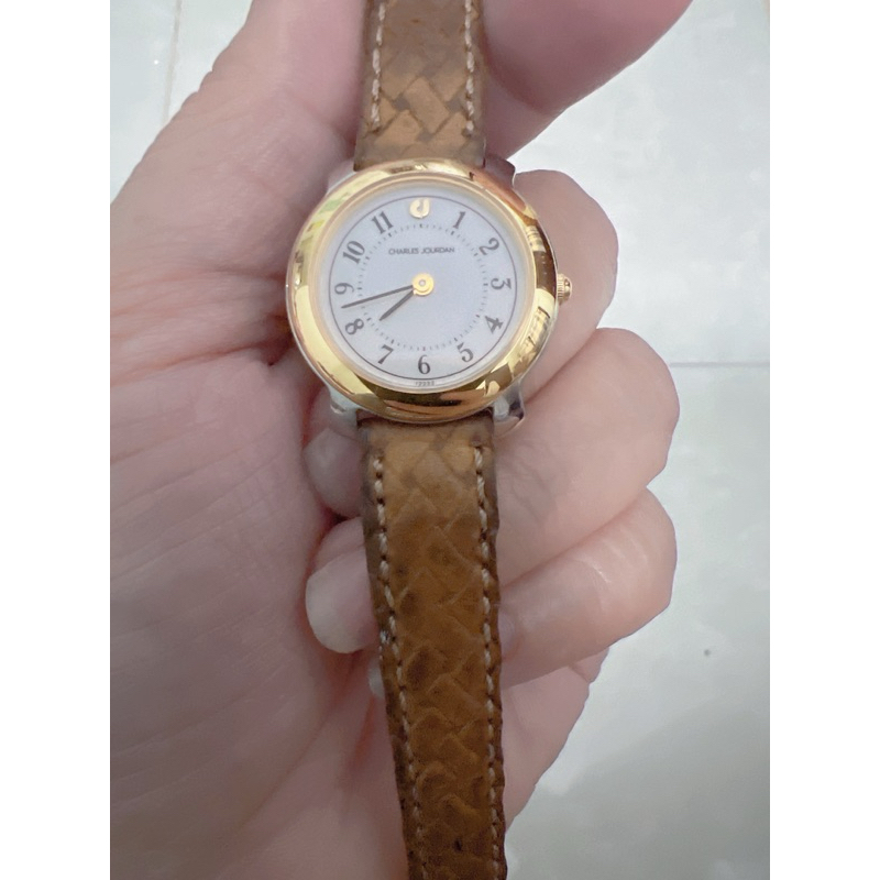 đồng hồ Thụy nữ hiệu charles jourdan Quartz
