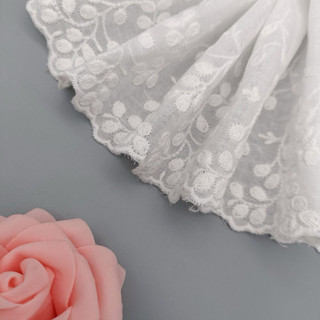 Ren vải Kate 15cm màu trắng đục.