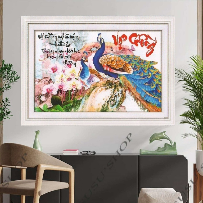 Tranh đính đá vợ chồng VS050 (KT: 75 x 52 cm)
