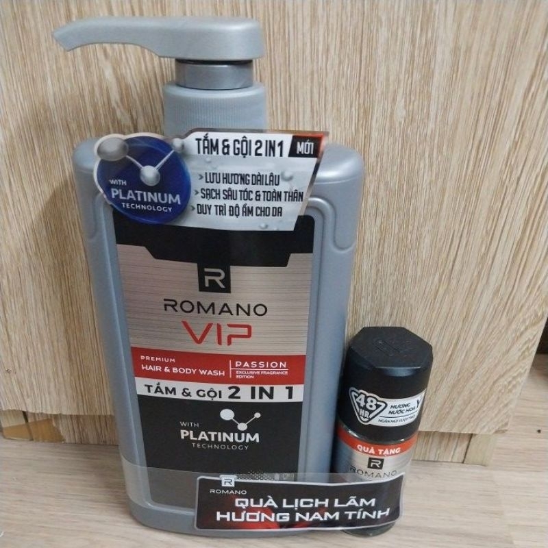 Tắm gội vip 650g tặng lăn 40ml