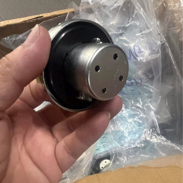 Nắp bình xăng wave rsx 110 ,future 125 , Sh ,vision zin hãng , doăng nắp xăng