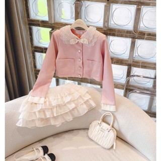   CAM KẾT RẺ NHẤT  SET ÁO CROPTOP DẠ HỒNG CỔ VOAN TẦNG VIỀN ĐÍNH NƠ HẠT TAY DÀI TÚI 2 BÊN + CHÂN VÁY KEM TẦNG BÈO  TH  