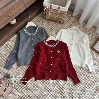  Áo len đính ngọc viền cổ kim sa dày dặn 