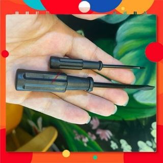 Tô vít 2 cạnh máy may ( tô vít me đen bé 8,5 cm và 13 cm)