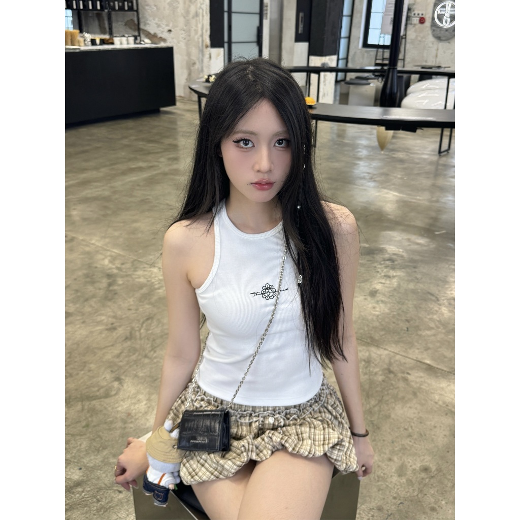 Áo Ba Lỗ Nữ tanktop ôm body sexy Trắng và Đen - Brand TSUN Chính Hãng - Cotton thun bo gân co giản | BigBuy360 - bigbuy360.vn
