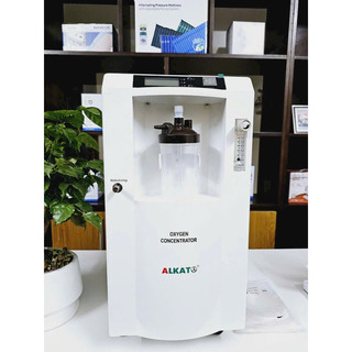 Máy Tạo Oxy Yuwell 5 lít ( có Xông khí Dung) 8F-5AW