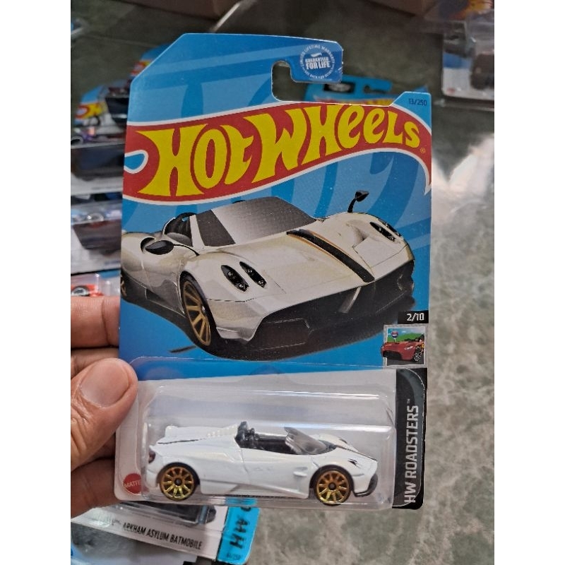 HOT WHEELS 2017 PAGANI HUAYRA ROADSTER MÀU TRẮNG