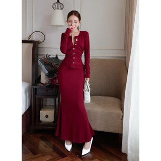 Set thun len lông thỏ ESMÉE áo rút hai bên kết hợp chân váy đuôi cá