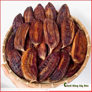 Chuối Hồng Vỏ Lụa được làm từ chuối xiêm thơm ngon ngọt dẻ, không đường