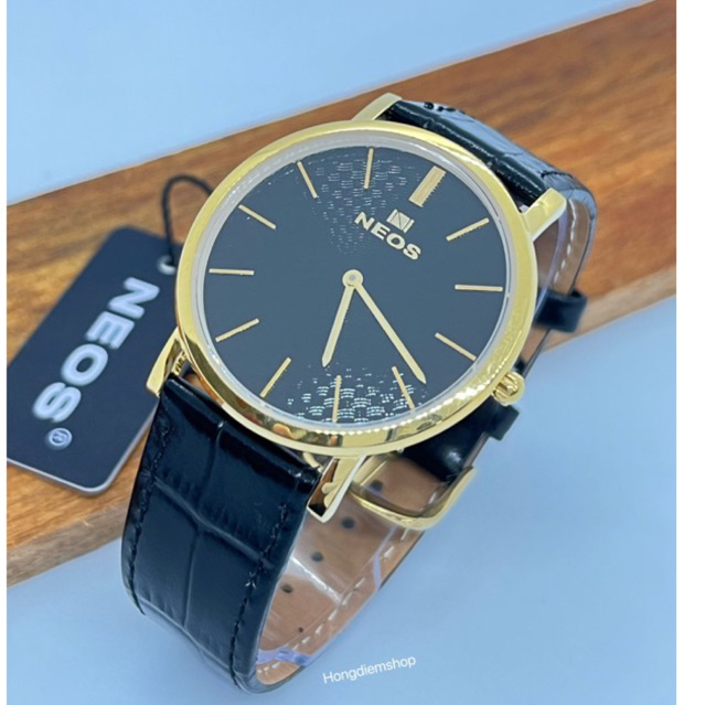 Đồng hồ nam chính hãng NEOS chạy máy nhật mỏng 2 kim, chống nước chống xước tốt, bền.