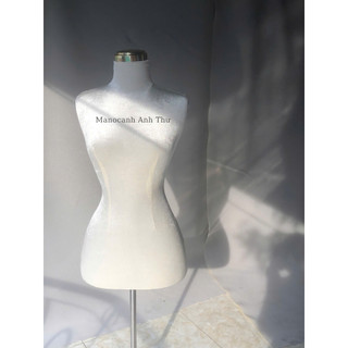 Manocanh nhung eo nhỏ chuyên dùng trưng bày váy cưới sang chảnh (số đo vai 36, 3 vòng 89-61-98)