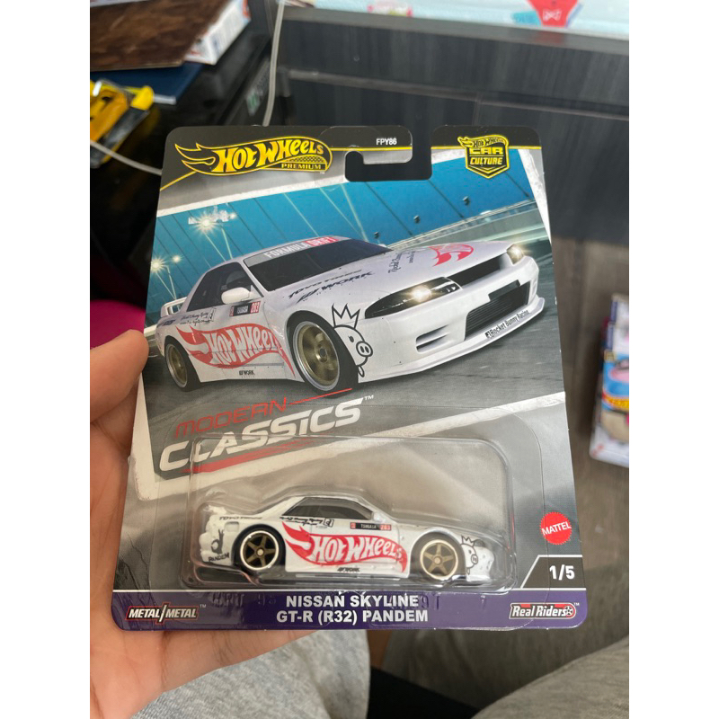 Hotwheels Premium Nissan GTR R32 Pandem/ mô hình ô tô