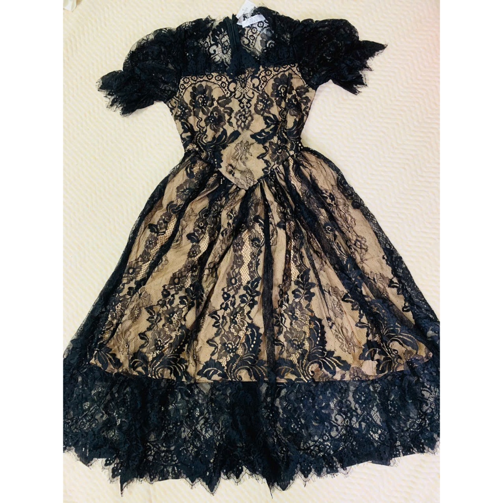 Đầm ren xoè HANQUOC mềm mịn đẹp size s từ 40-48kg.