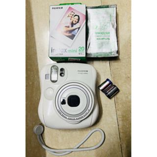 Máy chụp ảnh lấy liền Fujifilm Instax Mini 25 tặng kèm pin và 1 hộp film 10 tấm date 2026