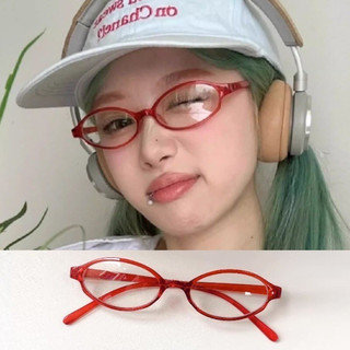 Kính mắt gọng oval xanh đỏ