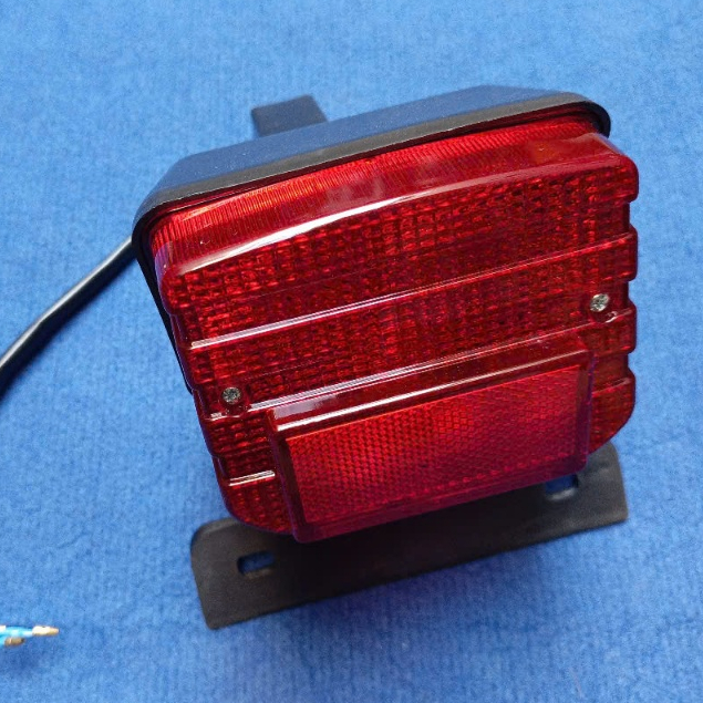 đèn lái win,đèn hậu win 100,đèn sau win 100,đèn phanh sau xe honda win100