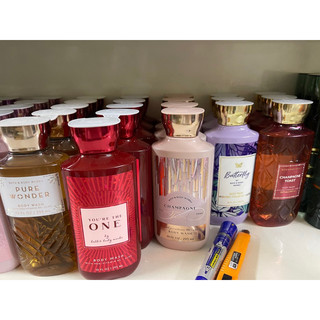 Sữa tắm Bath&BodyWorks mùi hot - 295ml