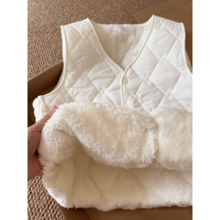 Áo khoác gile phao lót lông siêu nhẹ có túi kiểu dáng HQ, Áo khoác gile nữ khuy bấm dáng gọn trẻ trung năng động