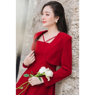 Set đầm nhung kèm áo khoác nhung lửng màu đỏ tươi