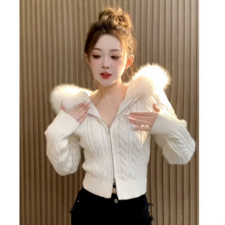 Áo len mũ viền lông,áo khoác len thừng tay dài dáng body hàng quang châu khoá kéo 2 chiều dáng ngắn