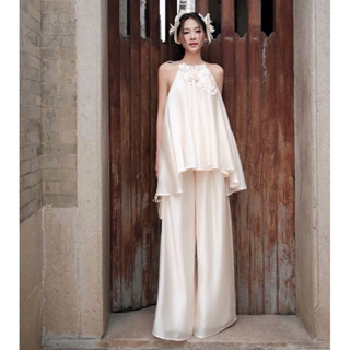 Set Lụa Cách Tân Áo Yếm Tơ Đính Hoa Cột Dây Mix Quần Ống Rộng