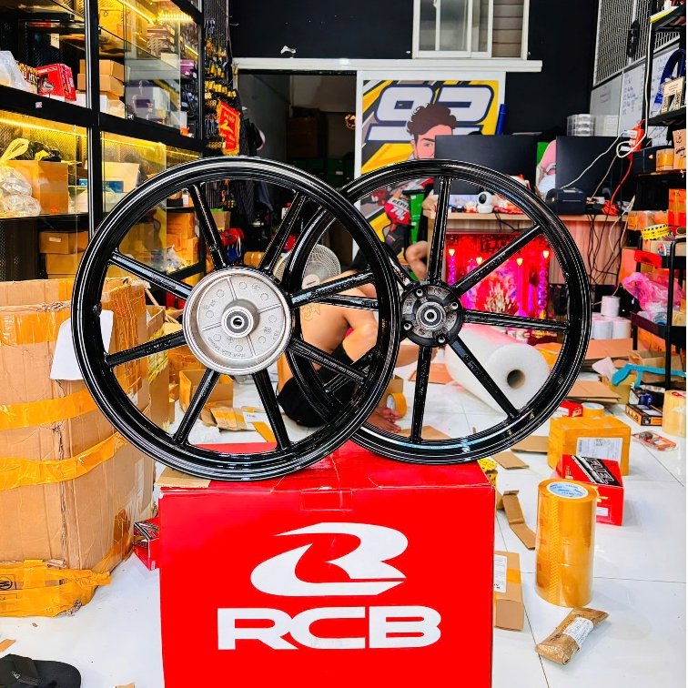 Mâm 8 cây RCB 1.6 - 1.85 cho xe Exciter 2010/135 và Sirius 1 đĩa