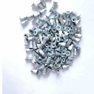 50 cái ốc tán rút M10 thép mạ