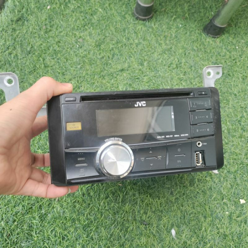Đầu cd JVC ô tô như hình các bác về nghiên cứu