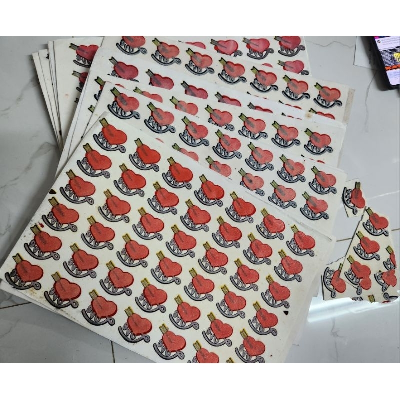 Hình ủi xưa lẻ 1 trái tim 5k