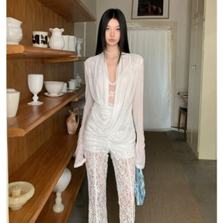 HB036 Set hai món áo dài tay thiết kế cổ trễ gợi cảm quần ống loe ren hoa xuyên thấu quyến rũ