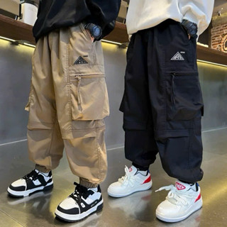 Quần joger kaki túi hộp thêu chữ MARK hàng Qc cao cấp cho bé trai có 2 màu size từ 15-45 cân