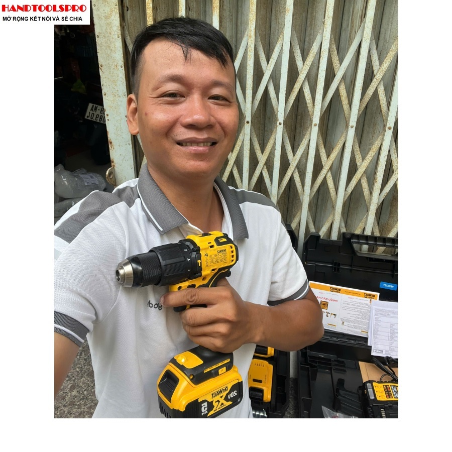 20V Máy khoan dùng pin DeWALT DCD709P2 (SET 5Ah) không chổi than