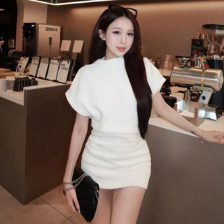 Set áo len cổ lọ phối tay rời kèm chân váy hàng thiêt kế độc quyền của Lady’s Design