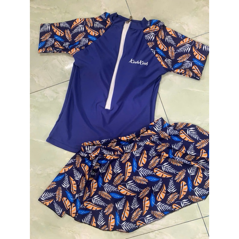 Bikini 2 mảnh đi biển váy xinh duyên dáng quần short trong xanh đen phối bông sẵn mút ngực | BigBuy360 - bigbuy360.vn