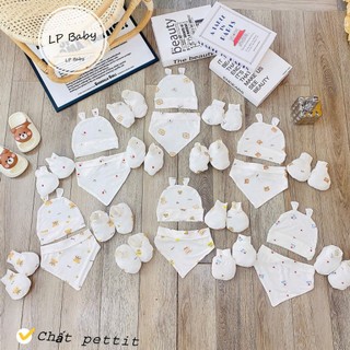Sét Mũ Kèm Bao Tay Bao Chân Cho Bé Sơ Sinh Thun Lạnh Petit Nền Trắng Cộng Yếm Tam Giác, Mềm Mịn Họa Tiết Dễ Thương SM15