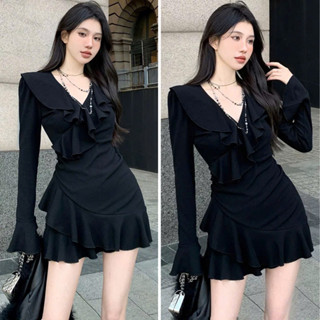  Đầm body viền bèo dáng ngắn màu đen dài tay ống loe V057 phong cách tiểu tư sang chảnh quyến rũ 