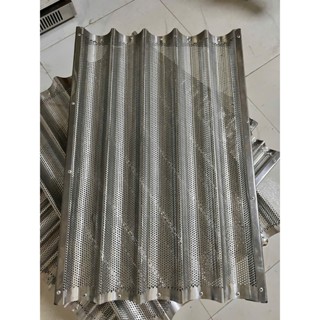 Khay nướng bánh mì 5 sóng, mâm sóng 40x60cm, mâm được làm bằng nhôm dày, khung viền inox chắc chắn