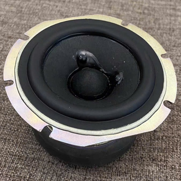 Củ loa toàn dải Panasonic 3inch 6Ohm 5W từ đôi , chất lượng cao. Giá 1 cái.