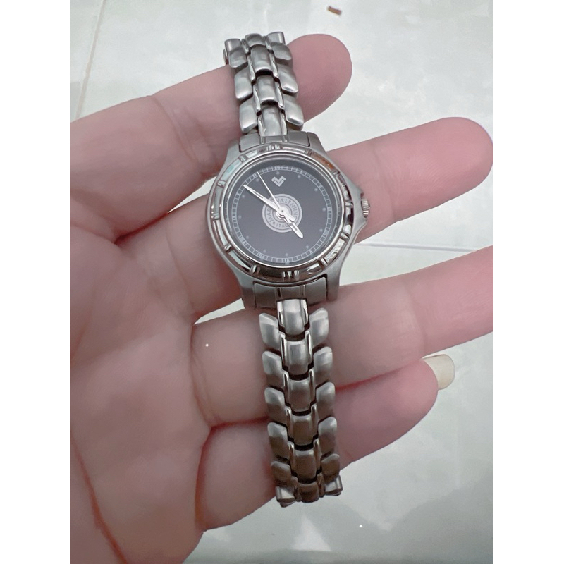 đồng hồ nữ hiệu valentino Quartz