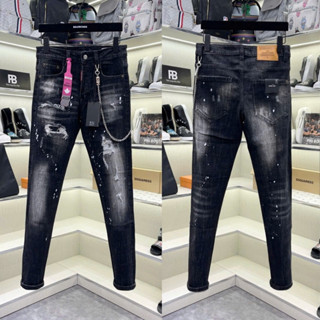 Quần jean bò nam DSQ slimfit wash đen bạc rách sợi vá vải đùi vảy sơn phối móc xích mác hồng 4 cúc QJ663P
