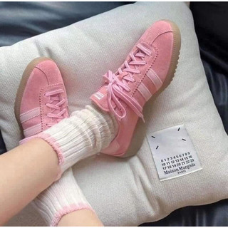 Giày sneaker 𝐁𝐞𝐫𝐦𝐮𝐝𝐚 𝐆𝐥𝐨𝐰 𝐏𝐢𝐧𝐤 🎀