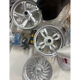 Vành trước xe máy điện Vespa - Vành 10 phanh đĩa . cỡ lốp 3.50-10 , 100/90-10