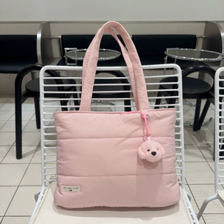 Túi tote chần bông ( kèm charm gấu)