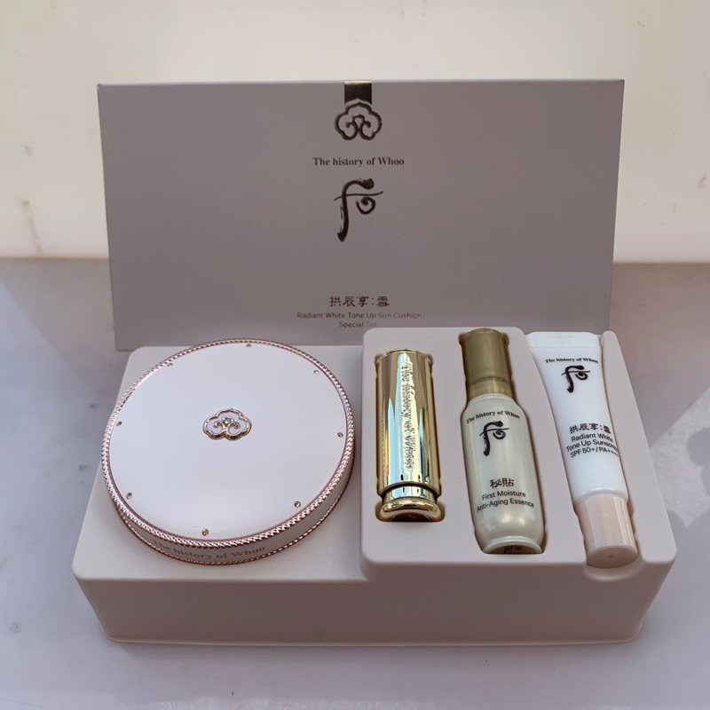 Set Phấn Nước Whoo Cushion Tone Up Chống Nắng, Dưỡng Trắng Whoo Radiant White Tone Up Cushion.
