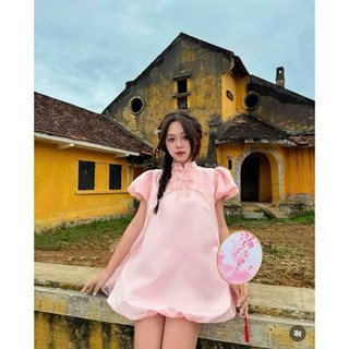 ĐẦM DOLL ĐÍNH HOA BÊN VAI