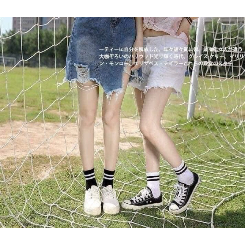 Tất nữ nhiều hình