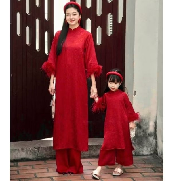  Bộ áo dài cách tân mẹ và bé tay đính lông 