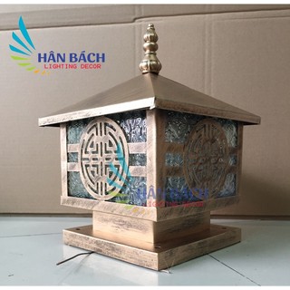 Đèn trụ cổng gắn đầu cột màu đồng giả cổ, bền đẹp D250